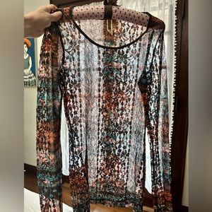Sheer BKE Pullover Top Size Small